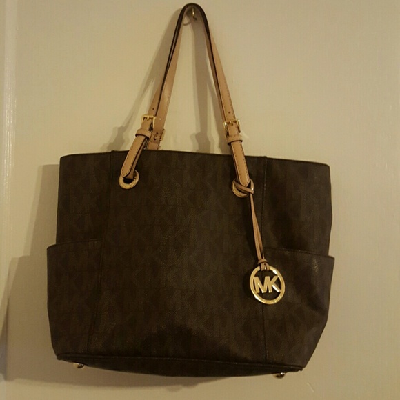 Michael Kors Handbags - Michael kors Jet Set Signature Logo Tote